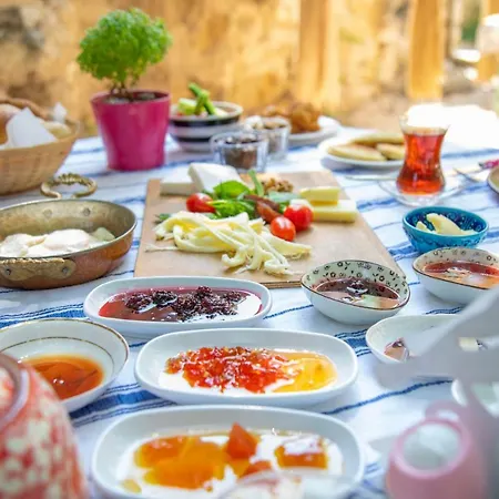 Zeren Alacati Frühstückspension Çeşme